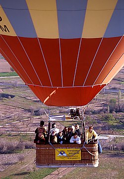 Blick hinüber zum Schwesterballon von Kapadokya Balloons