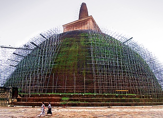 120 m hohe und ber 1700 Jahre alte Ziegel Pagode Abhayagiri Dagoba